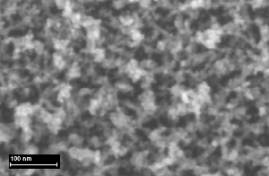 SEM image of a Cu porous coating at 200,000x magnification with an aggregation length of 140 mm and 14 sccm Ar flow rate.